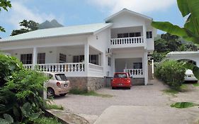 Rowsvilla Guest House
