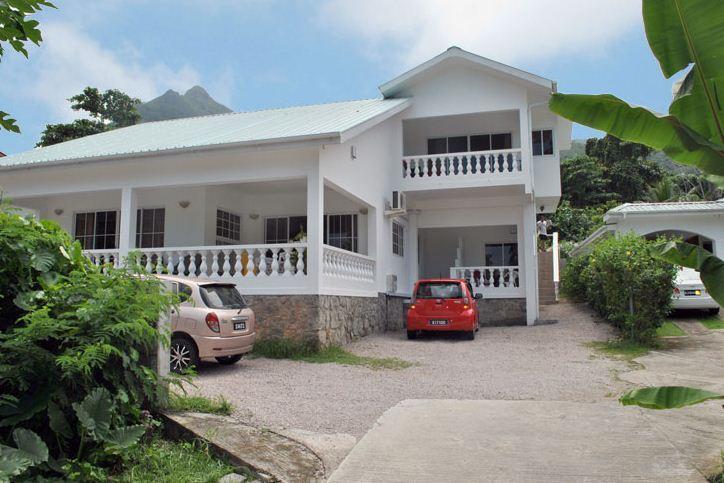 Rowsvilla Guest House Бо-Валлон Экстерьер фото